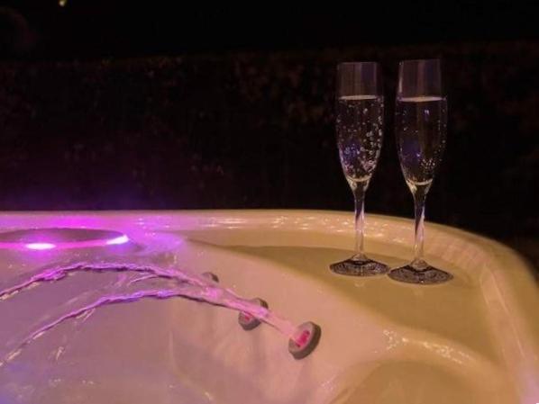 לינה וארוחת בוקר Grez-Doiceau Zen Retreat Met Jacuzzi מראה חיצוני תמונה